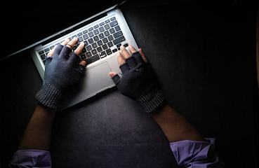 Siautėja sukčiai internete, kaip apsisaugoti?